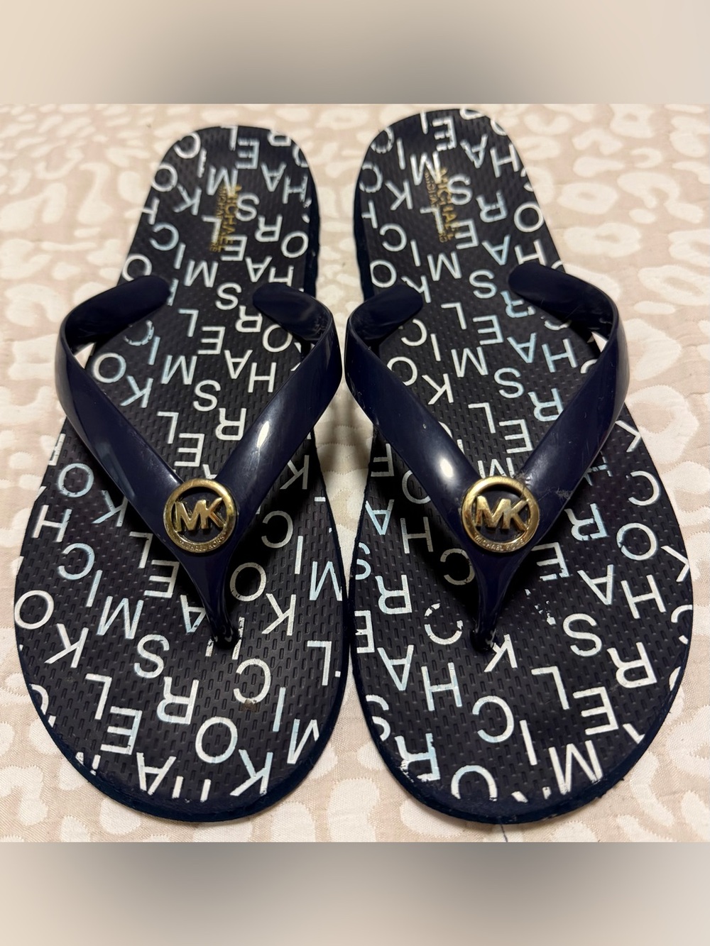 Michael Kors Navy Logo-Print Women’s Flip Flops Gel Top/Gold MK Medallions. Sz 9